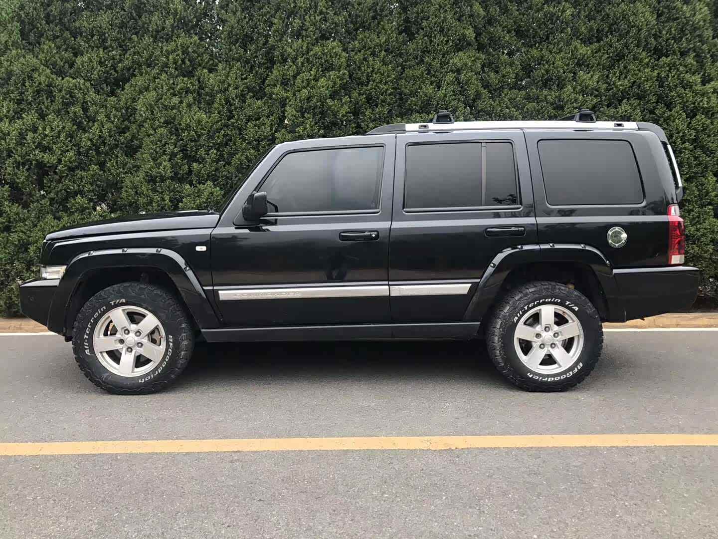 吉普旗下体型最庞大方正的造型最经典