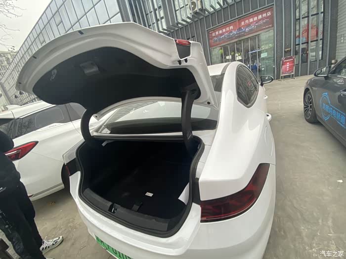 秦plusdmi的后备箱有多大