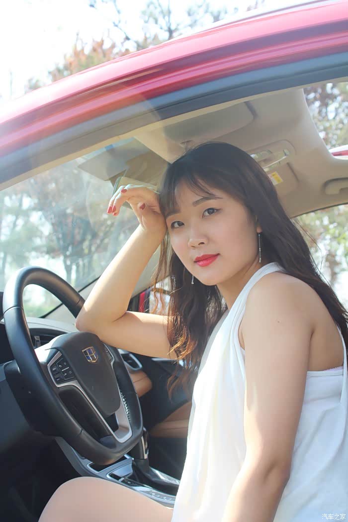 【媳妇当车模】 性感娇妻携s1相约徒骇河畔!