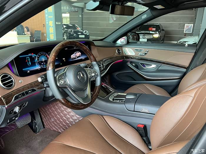 2020年6月奔驰s350l尊享版