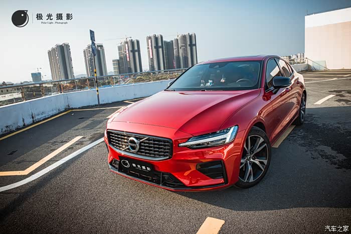 【图】【佳家用车】留给大男孩的一方净土——熔岩红s60运动款_沃尔沃