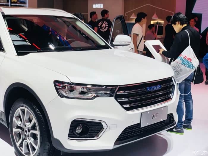 刚好出差在北京看下大哈弗的车展