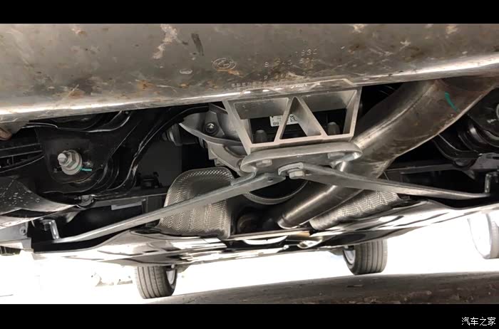 【图】21款x3后悬架斜拉杆_宝马x3论坛_汽车之家论坛