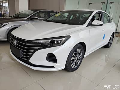 图白色逸动plus大气而不失时尚