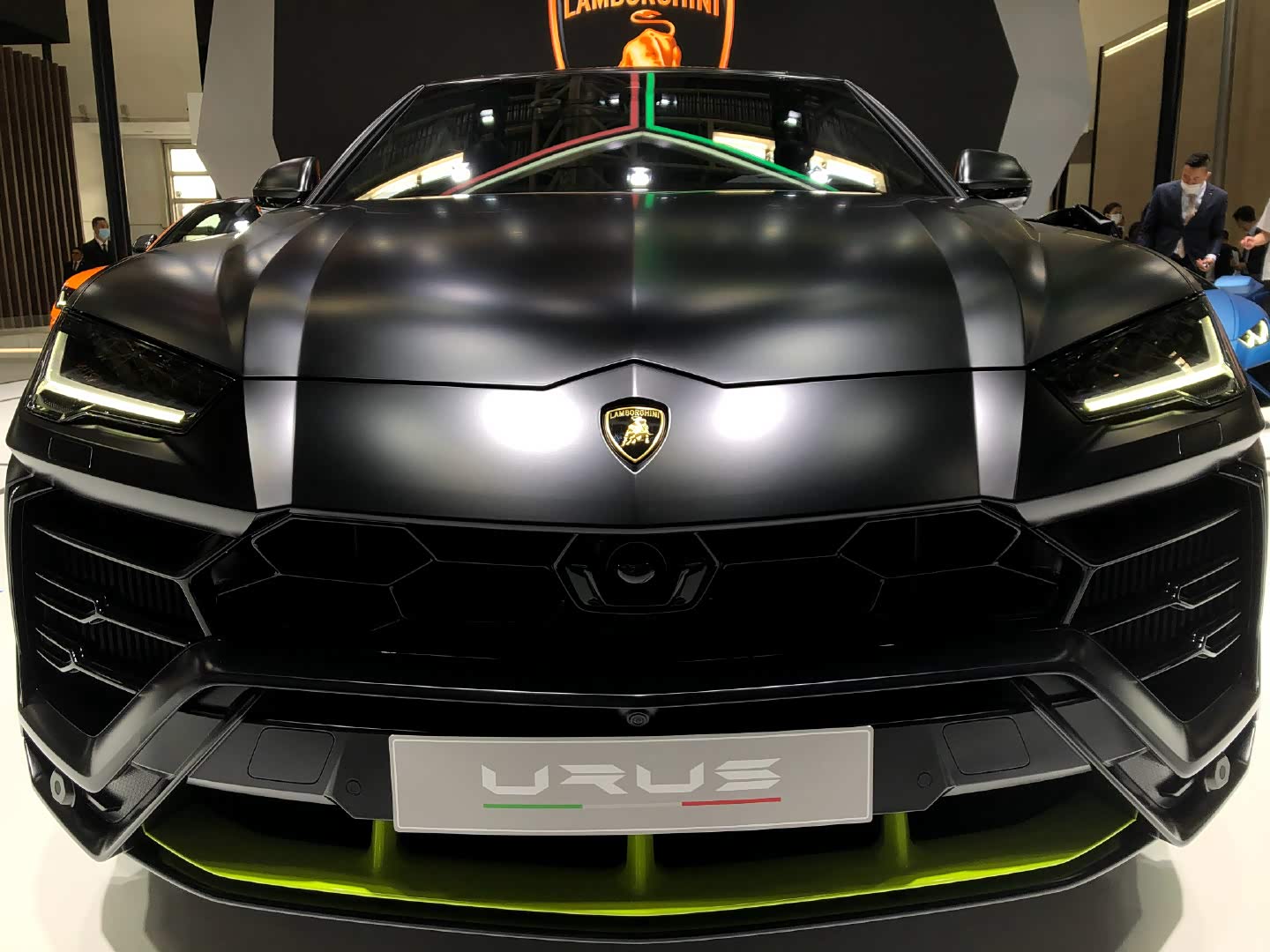 9月26日兰博基尼urus全新哑光漆特别版于北京车展亮相