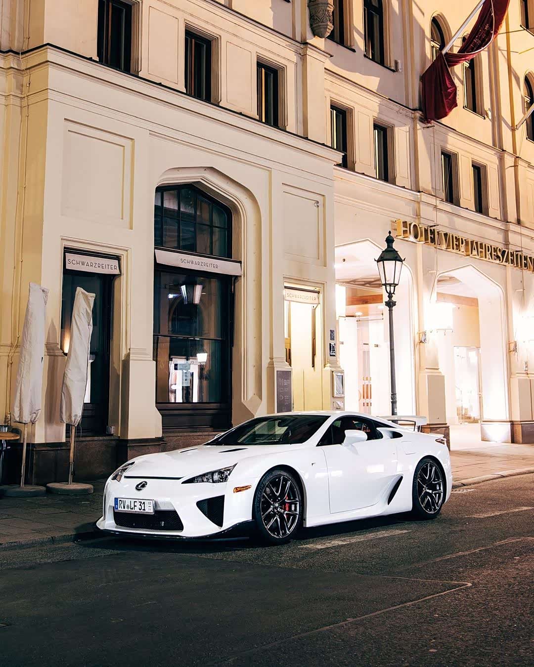lexus lfa 深夜里的"白色武士"_雷克萨斯lfa论坛_手机汽车之家