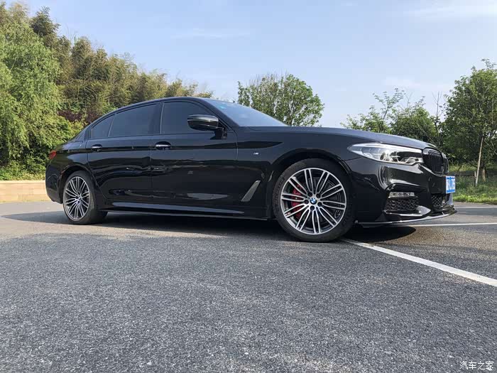 新5系兜兜转转2周年改全国唯一阿尔宾娜alpina加热方向盘