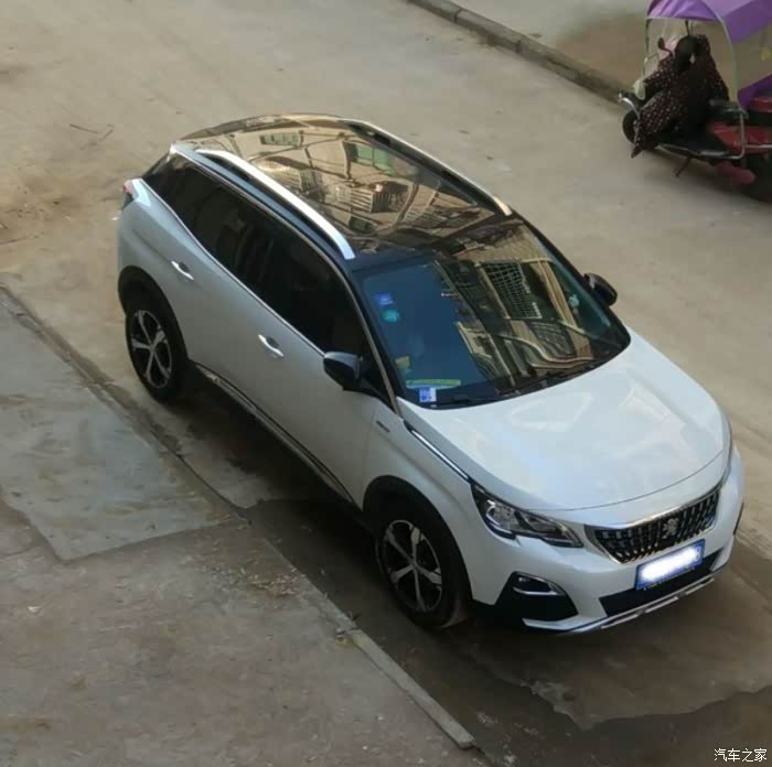 2797 | 回复: 23 标致4008论坛 统计一下有多少人因行李架贴不了黑顶