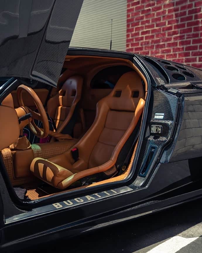 不需言语,让我用行动告诉你,什么叫爱:布加迪eb110