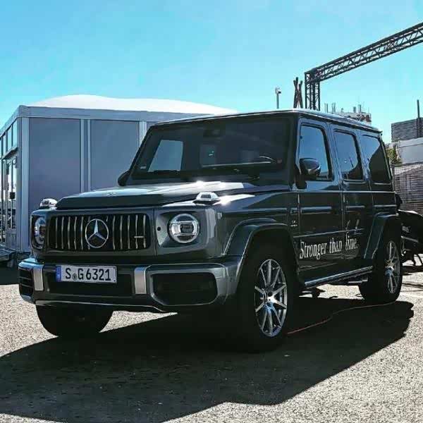 奔驰大g,威武而又霸气