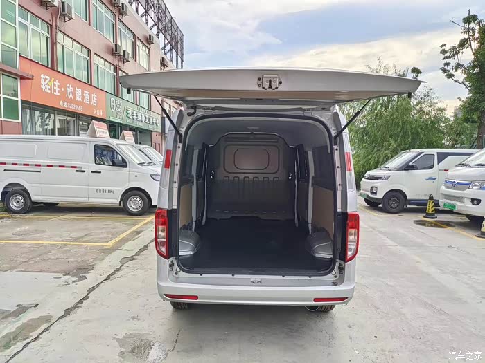 长安跨越v5库存车