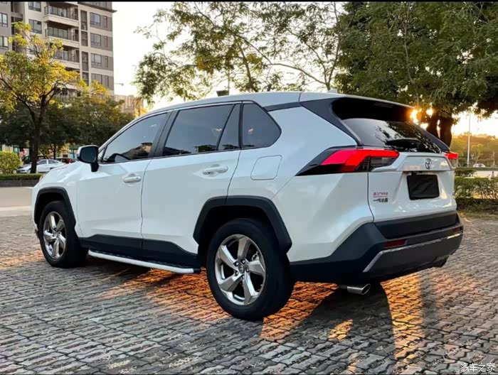 2022年荣放风尚版plus全款落地要多少钱