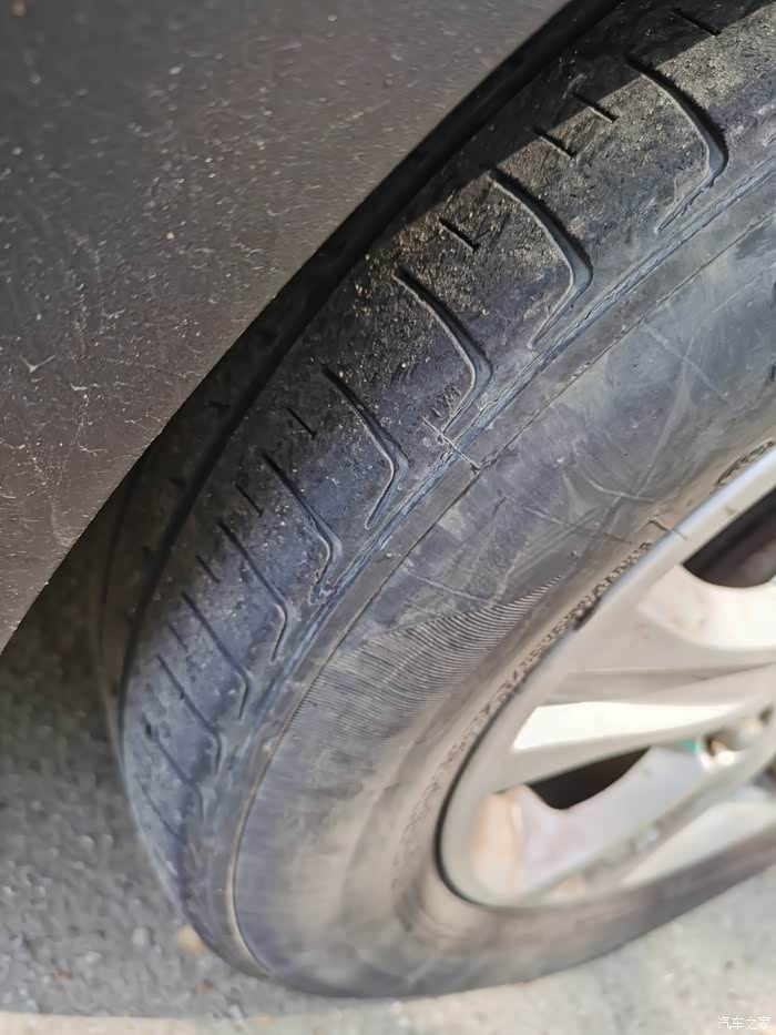 轮胎磨损