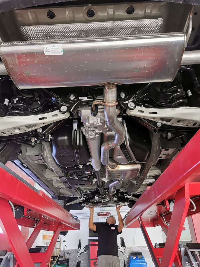 探界者有没有必要做底盘装甲?发动机护板装了有什么缺点