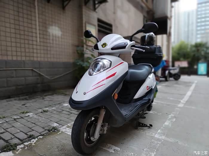 【图】#给爱车拍大片#丑丑的豪爵宇钻_摩托车论坛_汽车之家论坛