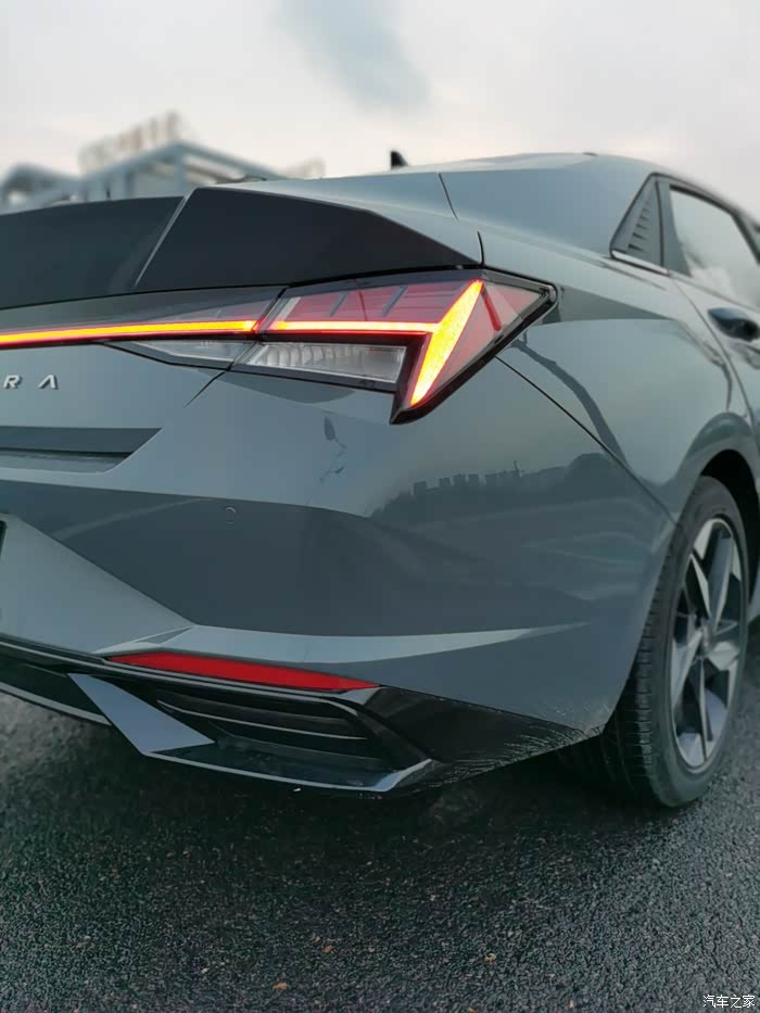 开着伊兰特去郊游