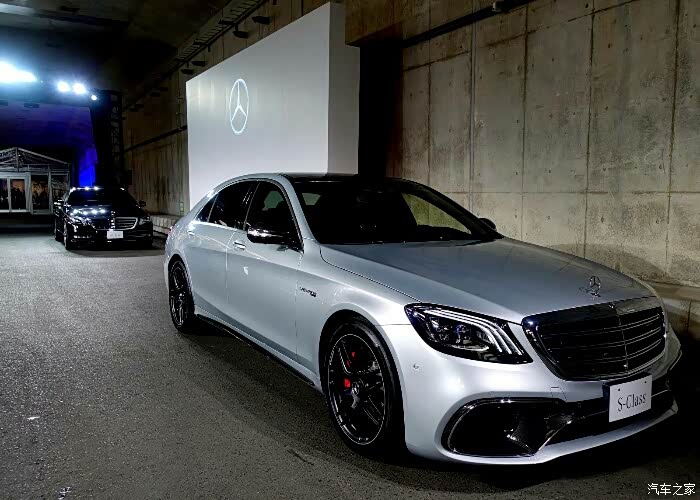 新款2018奔驰s63l选什么颜色好看