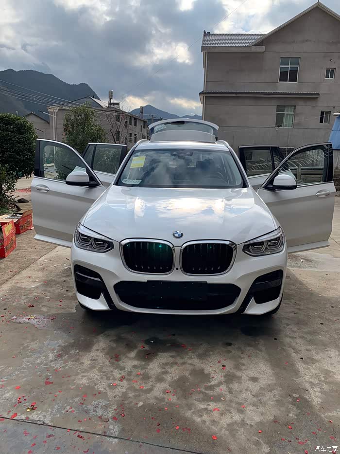 白色宝马x3提车记!夫人的专属坐驾!
