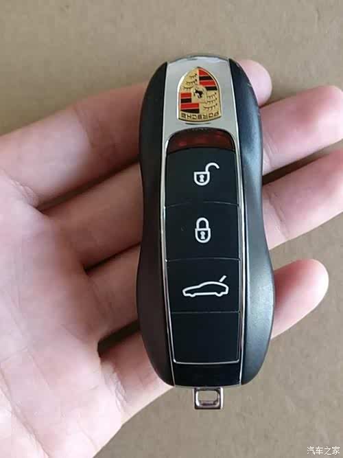 常州宝马4s店的蓝色8系太好看了吧