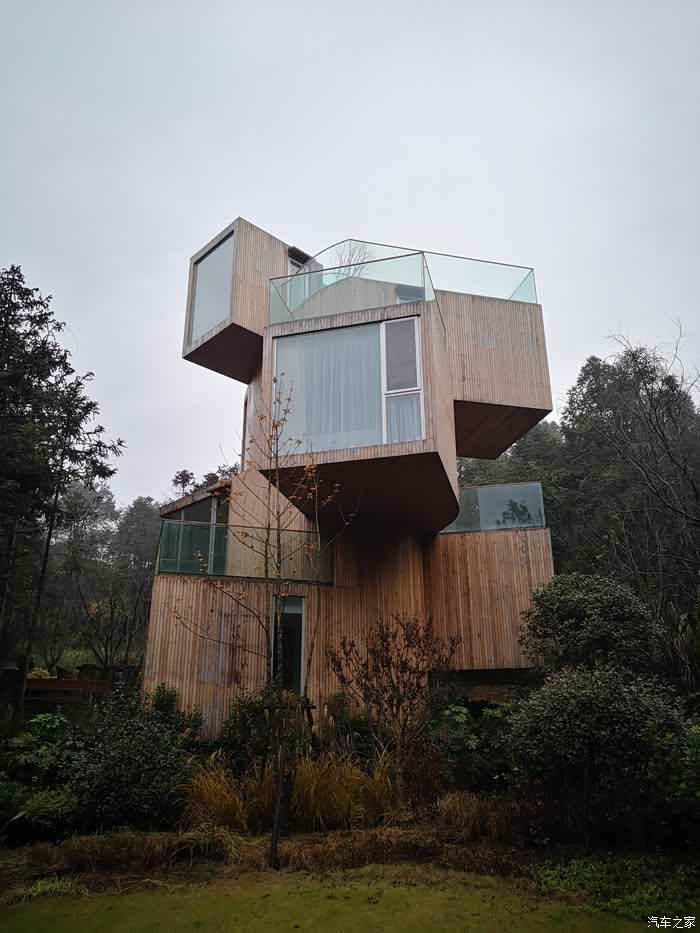 老奥的元旦游记武汉自由家树屋世界宏村景德镇武汉