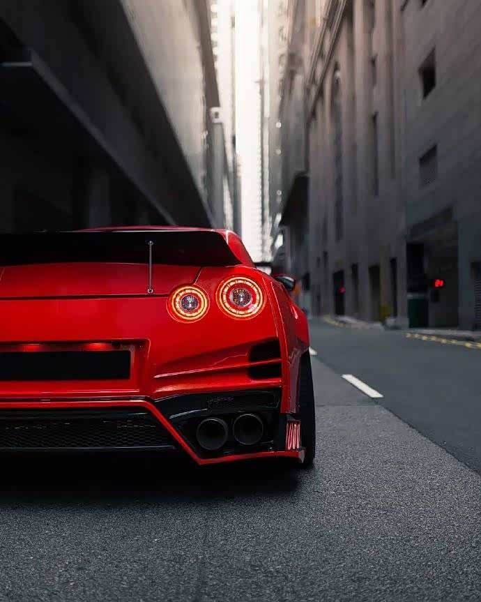 红色的让人更加心动gtr