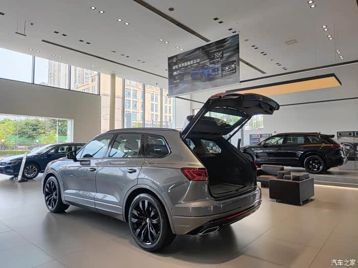 笃爱这份深遂的灰静态品鉴途锐锐尊版