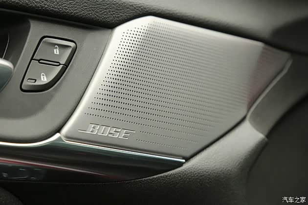 全系标配bose音响,全车有14个扬声器,还带anc主动降噪功能