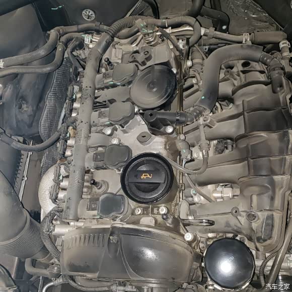 奥迪q58w公里ea888二代发动机渗漏情况