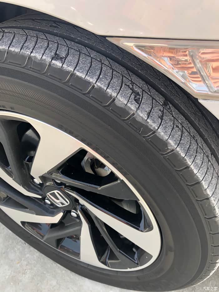 十代思域轮胎质量问题