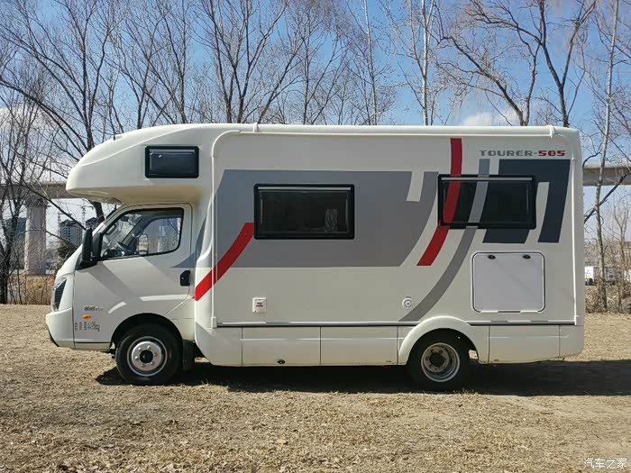 20万以下选c型房车看看这款值不值