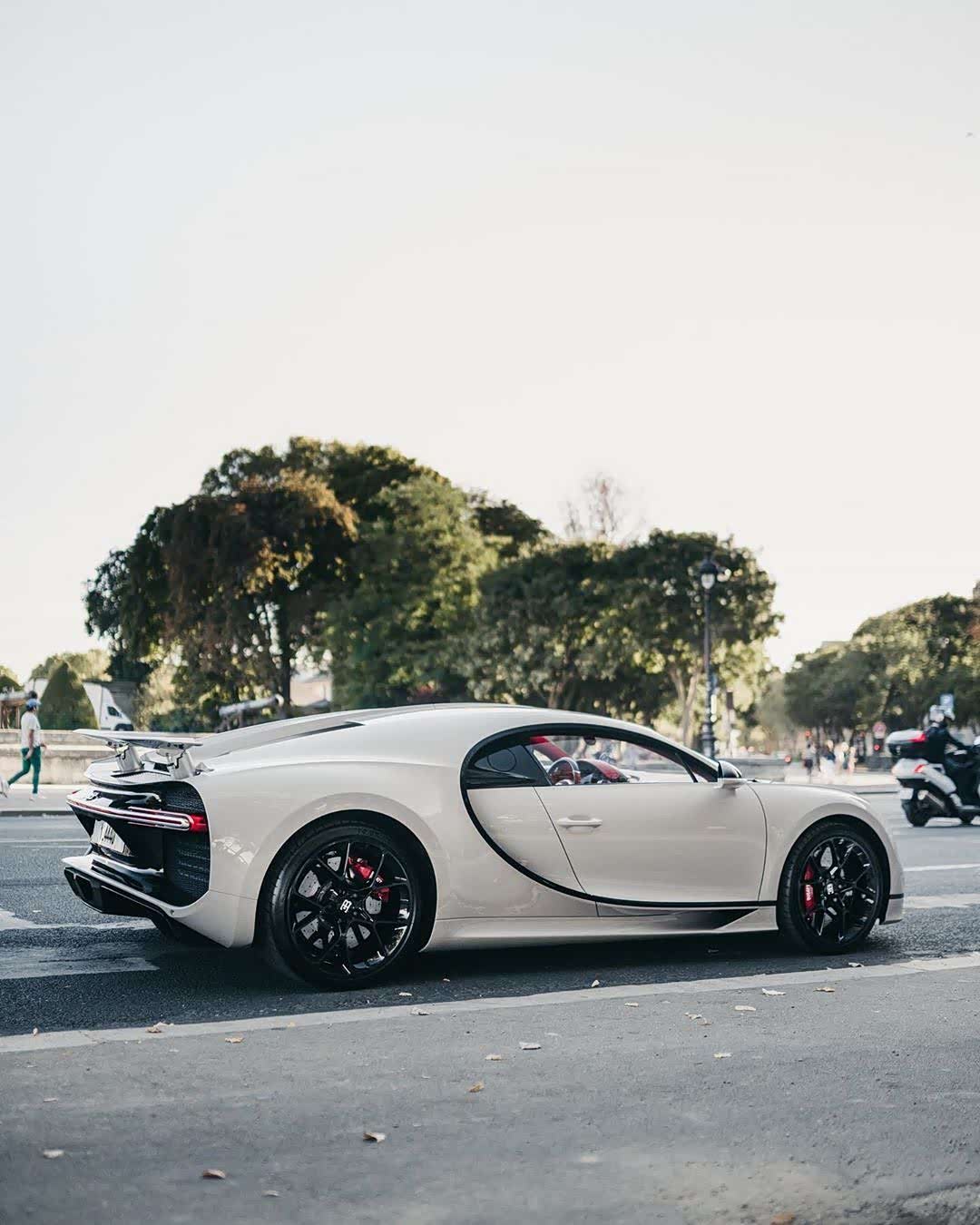 街拍布加迪chiron