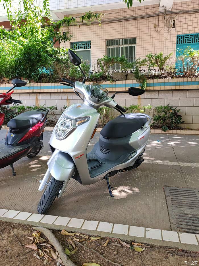 我有了3辆豪爵,我来讲讲豪爵 m-boy 这个踏板