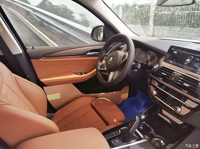 心想买260l,觉内饰够豪华