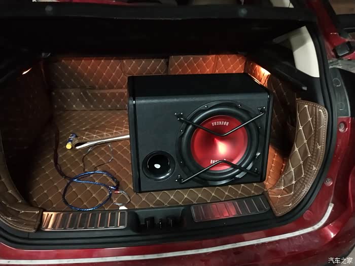 【图】博越改装无极限之加装低音炮!_博越论坛_汽车之家论坛
