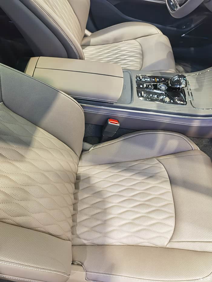 【图】汉的nappa真皮座椅,质感非常好_汉论坛_汽车之家论坛