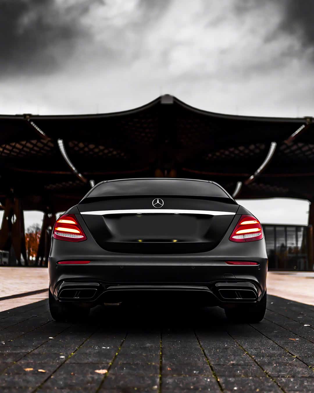 黑武士奔驰e63帅吗