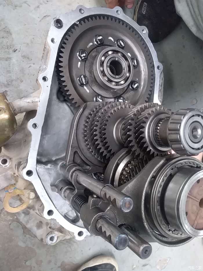 变速箱更换五档齿轮