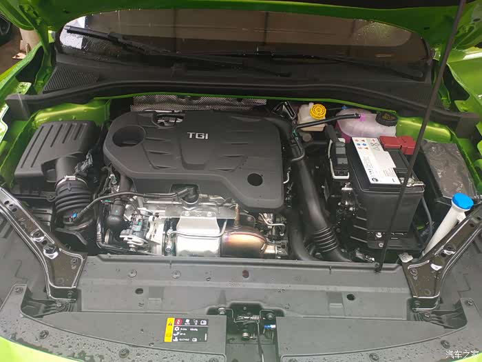 【三代名爵6驾到】开着二代试驾三代mg6,惊喜不断,夺目神器!