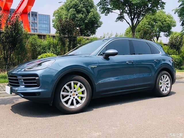 出一台2019上牌的比斯凯蓝卡混车况极好