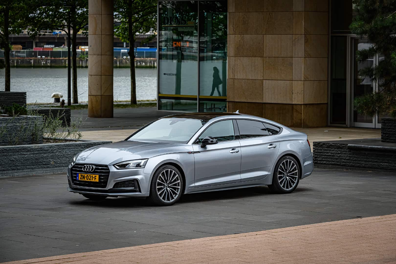 【图】奥迪a5运动版真的是超级漂亮_奥迪a5论坛_汽车之家论坛