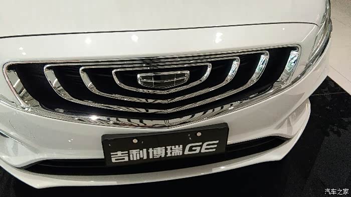 吉利logo黑标是非常不错的,看起来更加好看了.