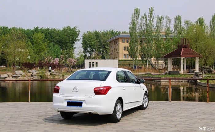10万块买法系雪铁龙爱丽舍与标致301如何选