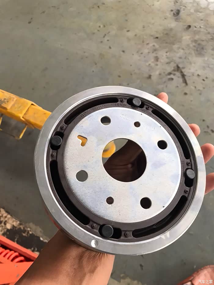 关于扭转吸振器