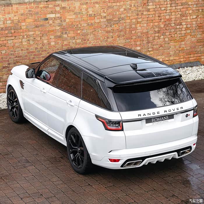白色的揽胜rangeroversports动力无忧
