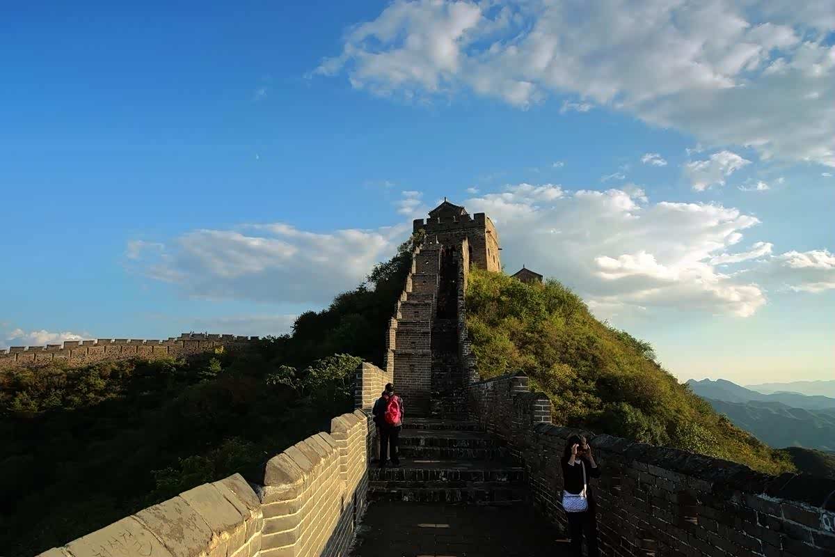 黄河远上白云间一片孤城万仞山