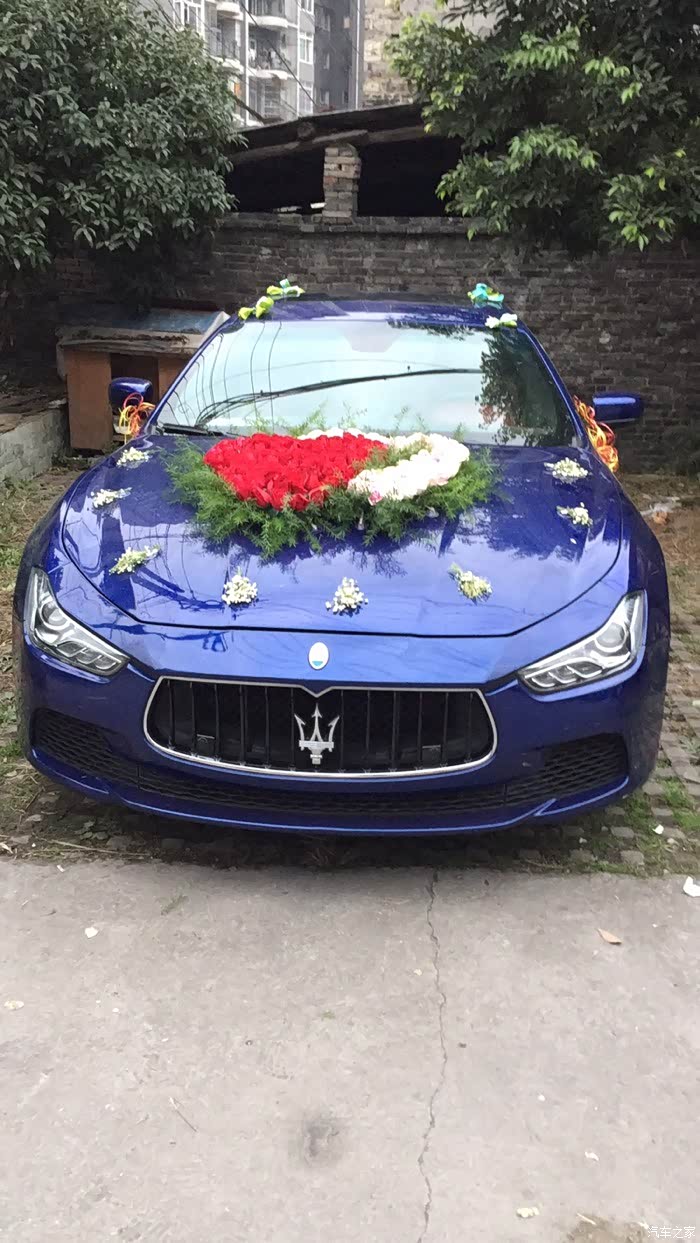 重庆出售个人爱车:玛莎拉蒂吉博力(蓝外红内)