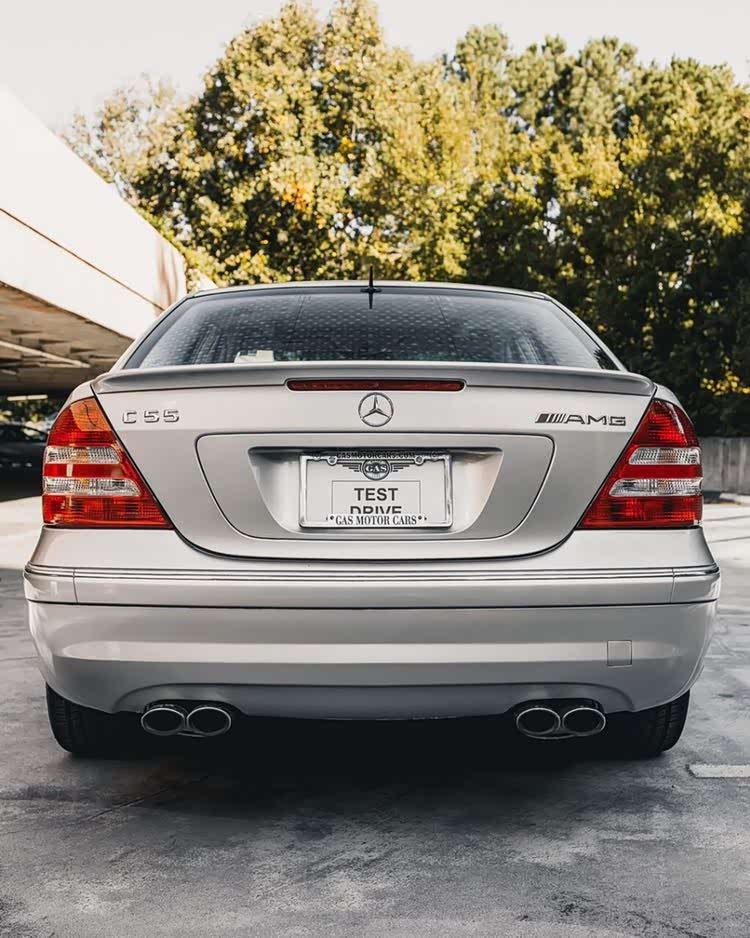 梅赛德斯奔驰amg c55,也是一种不错的选择.