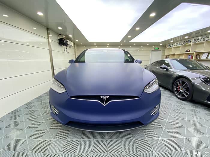 特斯拉modelx改色哑光定蓝