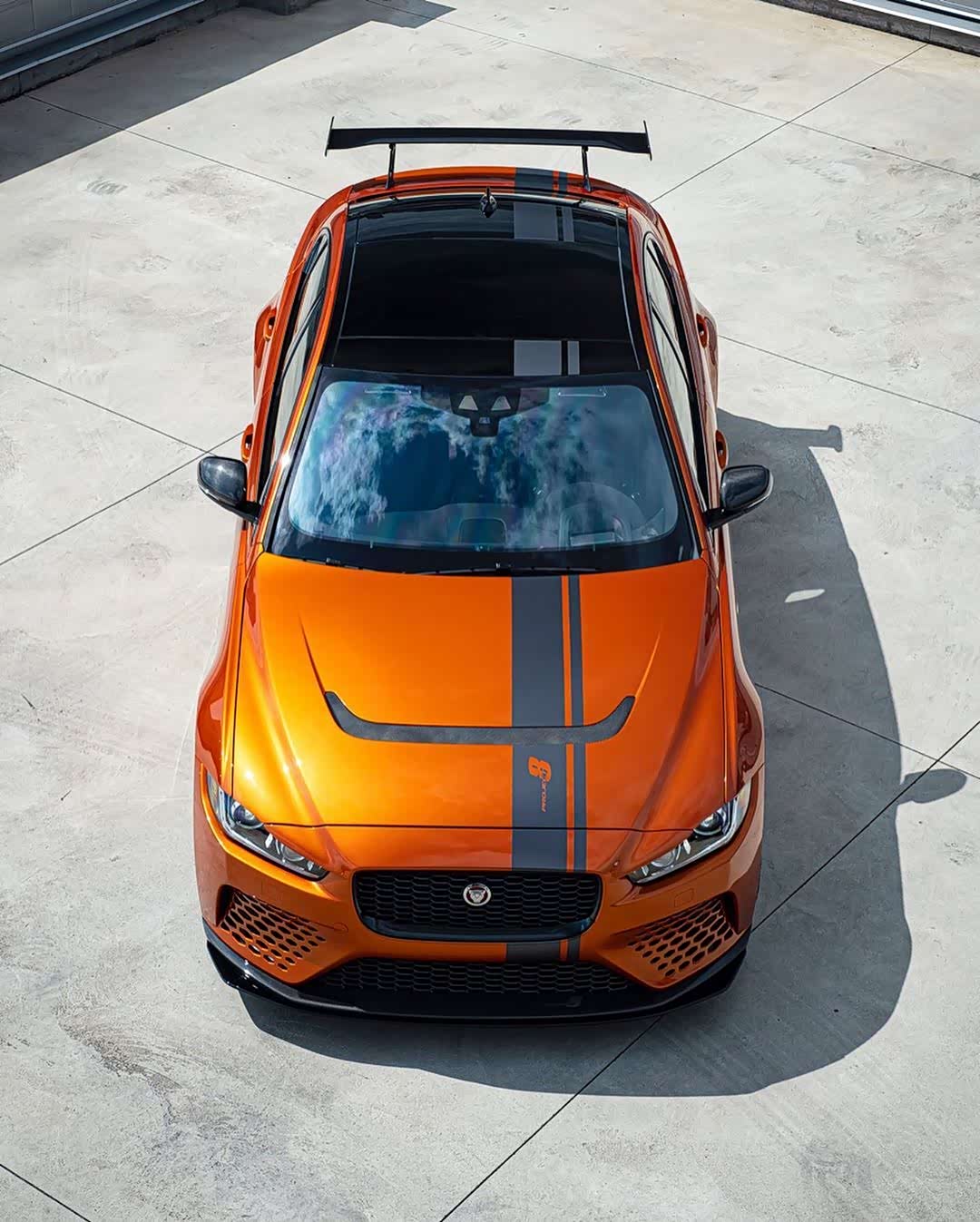 这台橙色的捷豹,堪称最性感的代表