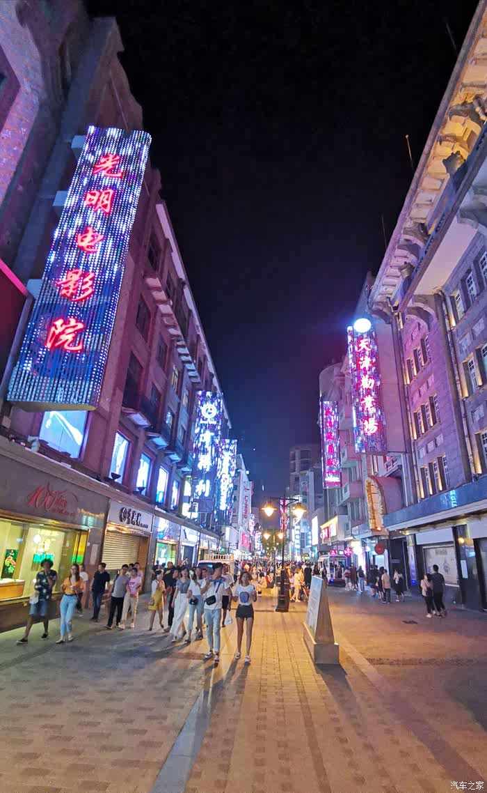 【万物复苏送福利】金街夜景(一)